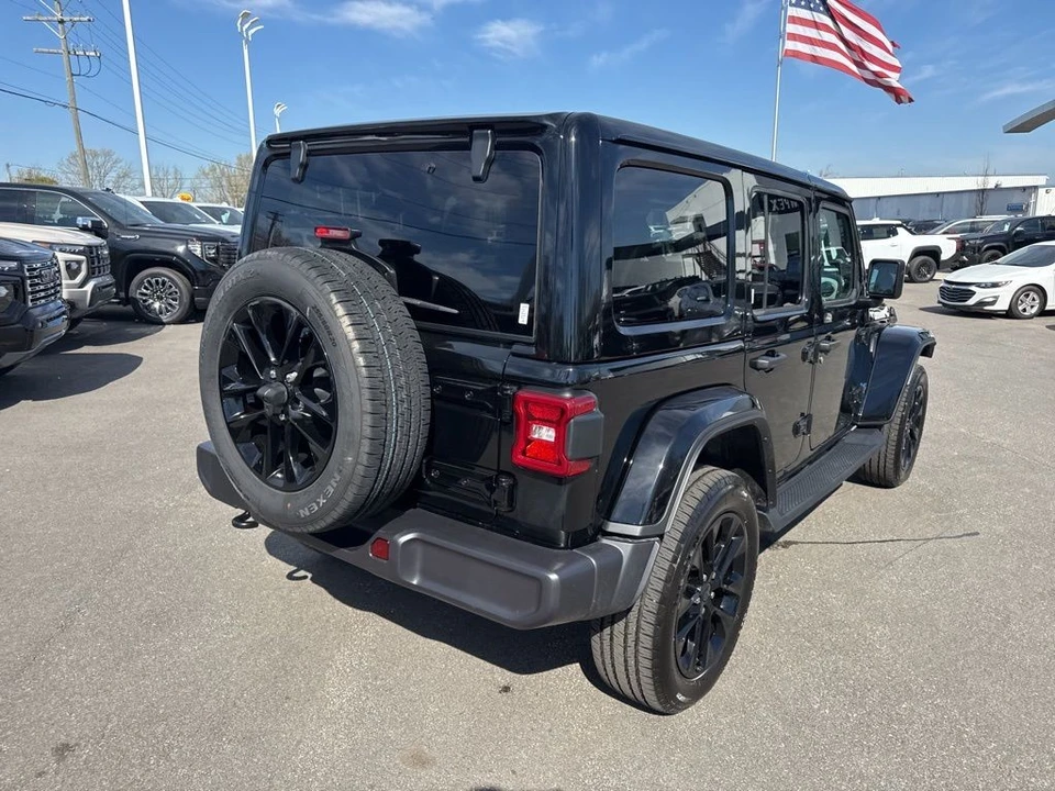 2025 Jeep JL Wrangler - Image 5 of 21