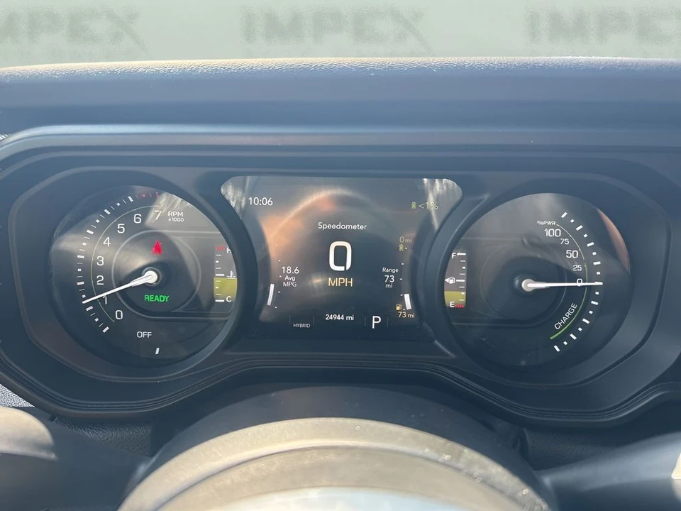 2025 Jeep JL Wrangler - Image 23 of 31