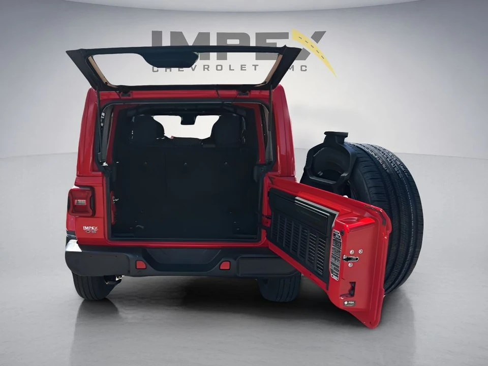 2025 Jeep JL Wrangler - Image 28 of 31