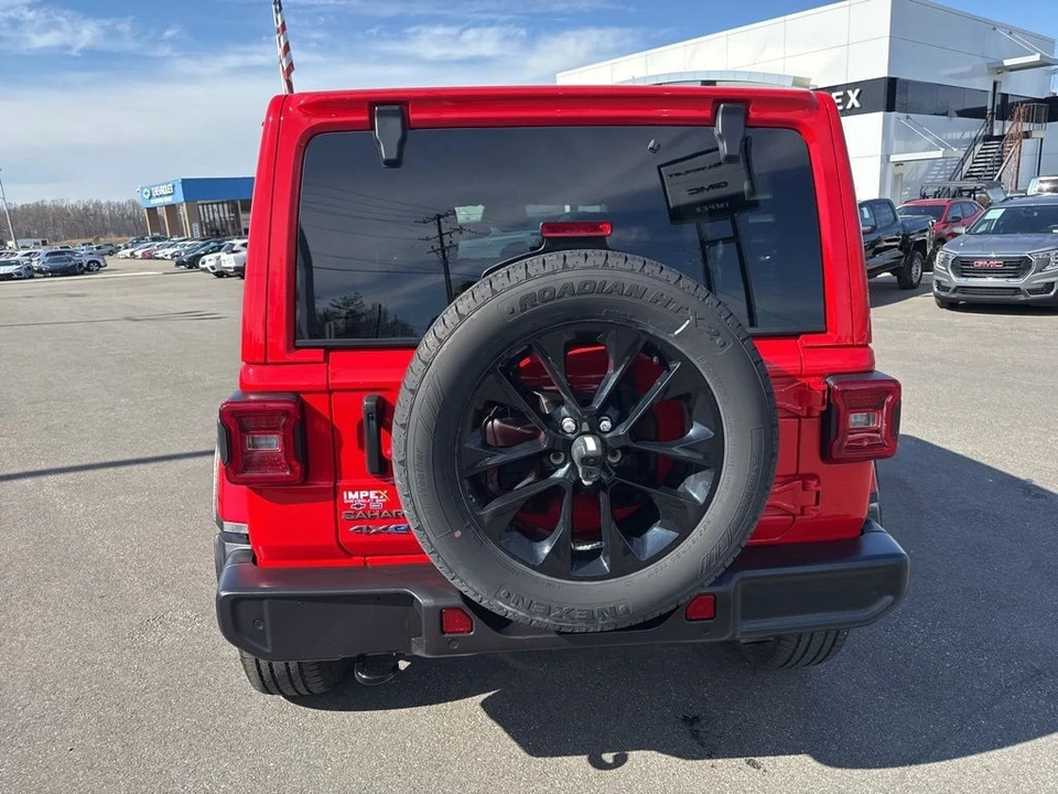 2025 Jeep JL Wrangler - Image 4 of 31