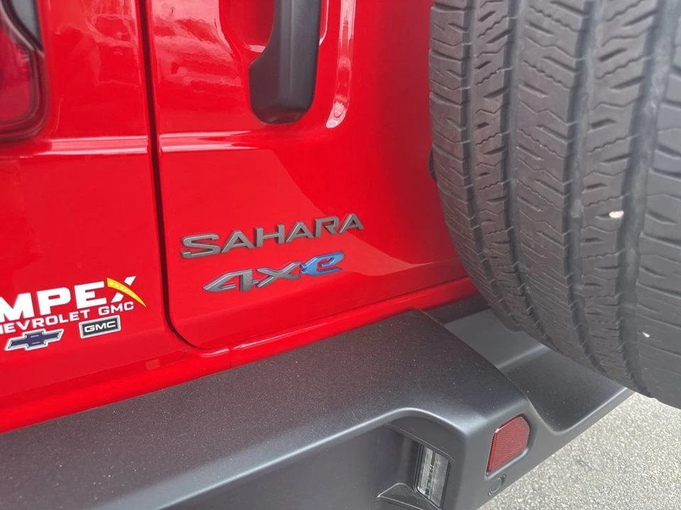 2025 Jeep JL Wrangler - Image 28 of 31