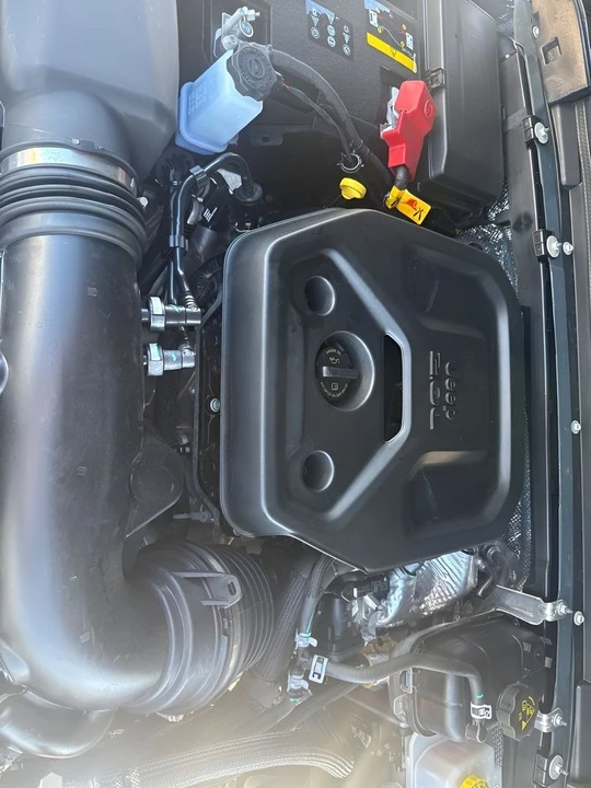 2025 Jeep JL Wrangler - Image 28 of 31