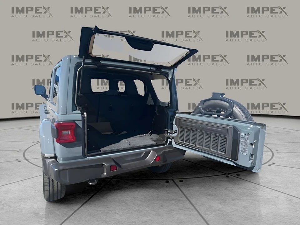 2025 Jeep JL Wrangler - Image 9 of 31