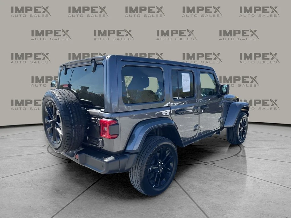 2025 Jeep JL Wrangler - Image 5 of 21
