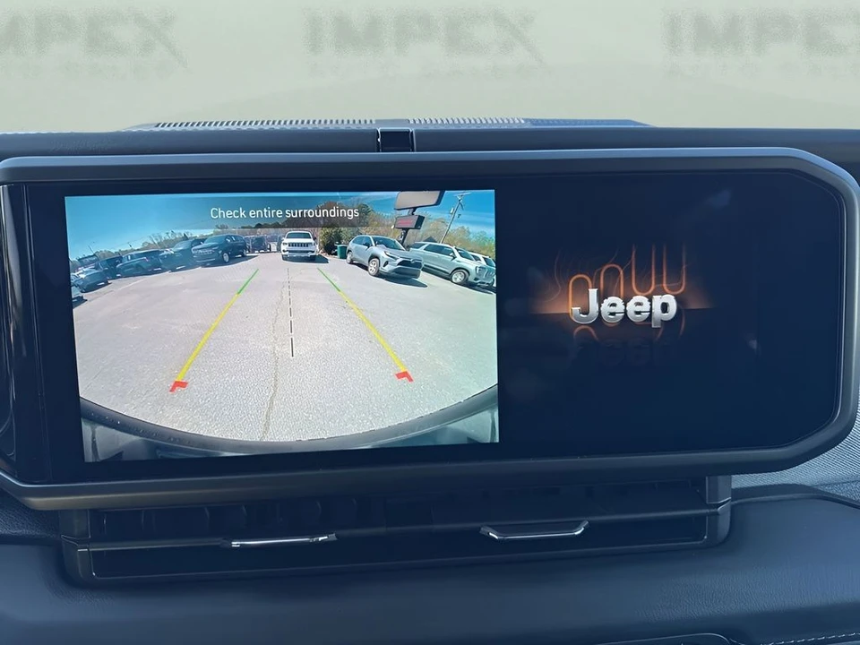 2025 Jeep JL Wrangler - Image 18 of 21