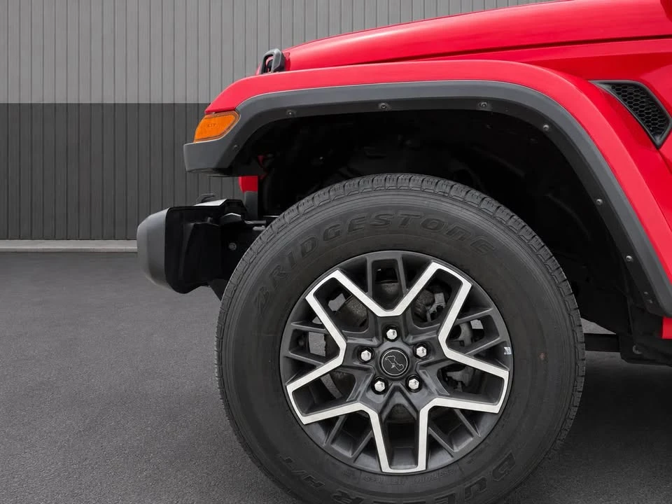 2025 Jeep JL Wrangler - Image 4 of 7