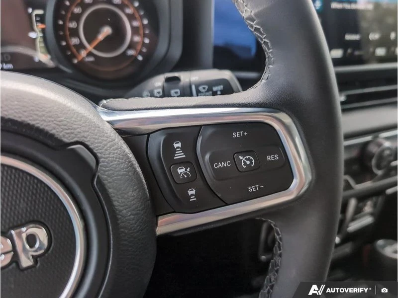 2025 Jeep JL Wrangler - Image 13 of 20