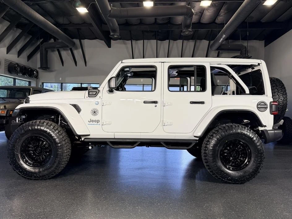 2025 Jeep JL Wrangler - Image 4 of 31