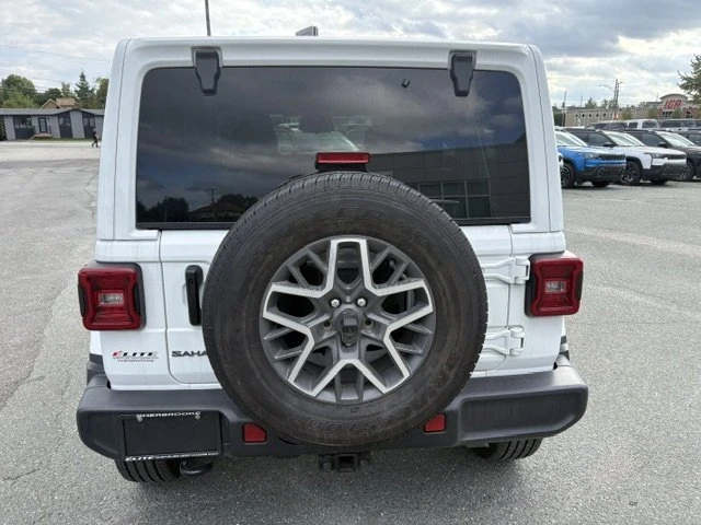 2025 Jeep JL Wrangler - Image 6 of 13