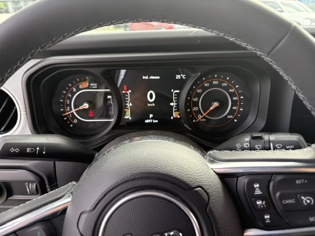 2025 Jeep JL Wrangler - Image 10 of 13