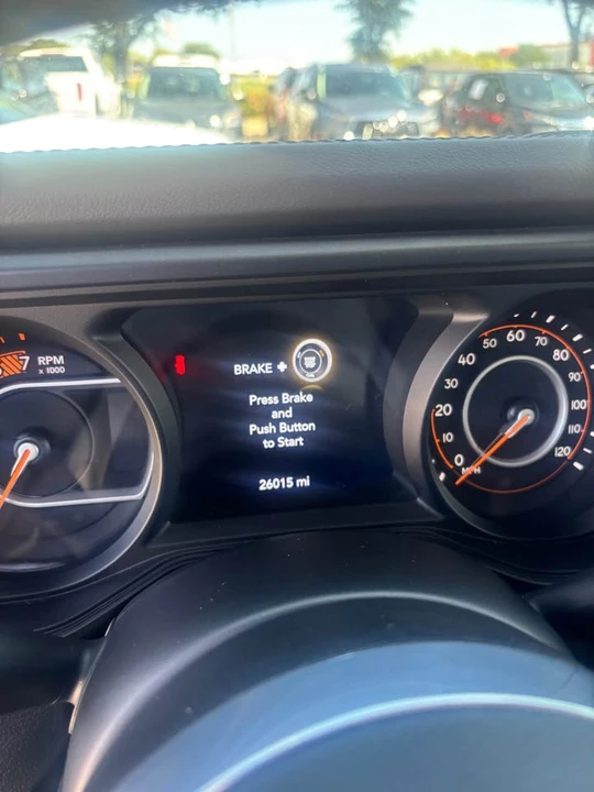 2025 Jeep JL Wrangler - Image 4 of 9