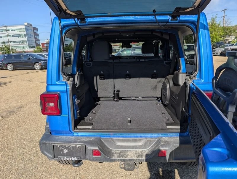 2025 Jeep JL Wrangler - Image 5 of 20