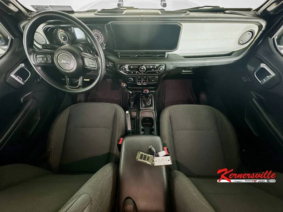 2025 Jeep JL Wrangler - Image 10 of 21