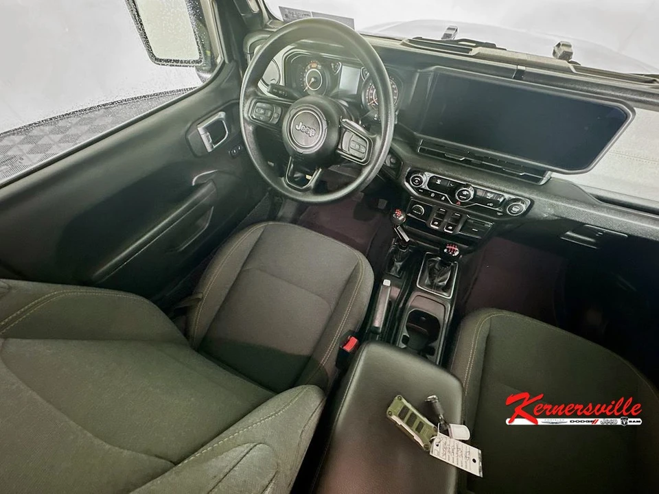 2025 Jeep JL Wrangler - Image 9 of 21