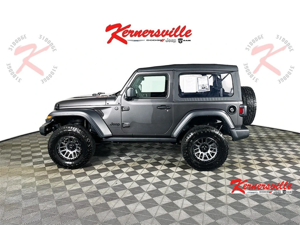 2025 Jeep JL Wrangler - Image 4 of 21