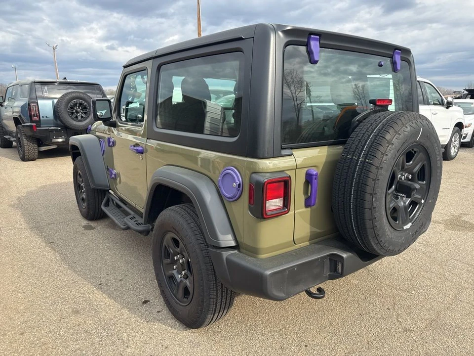 2025 Jeep JL Wrangler - Image 2 of 7
