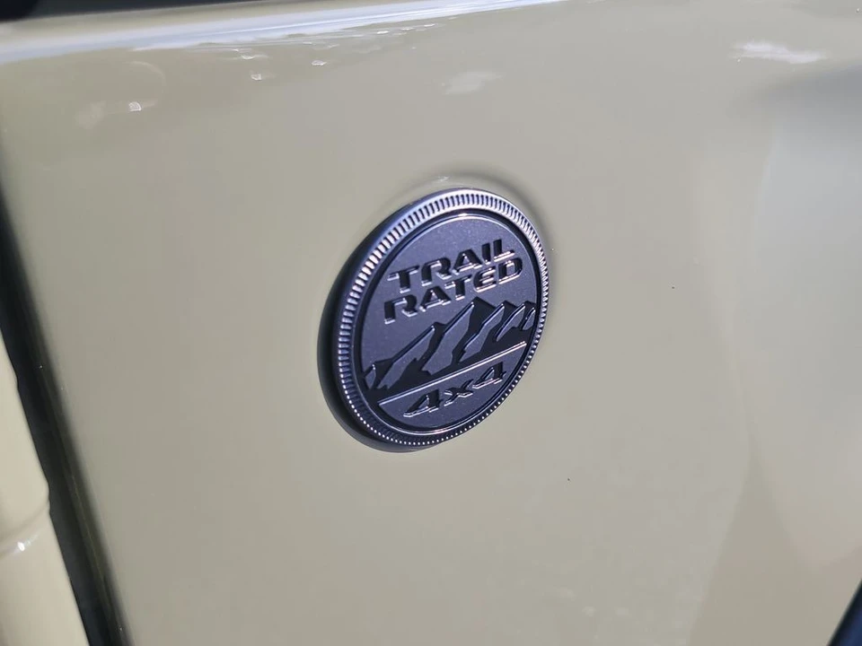 2025 Jeep JL Wrangler - Image 7 of 21