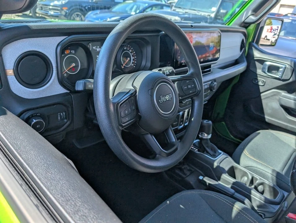 2025 Jeep JL Wrangler - Image 13 of 21