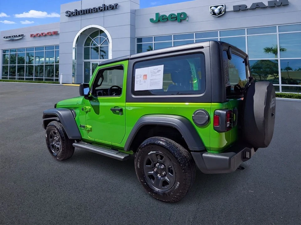 2025 Jeep JL Wrangler - Image 5 of 21