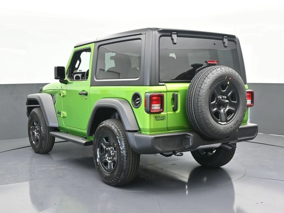 2025 Jeep JL Wrangler - Image 4 of 12
