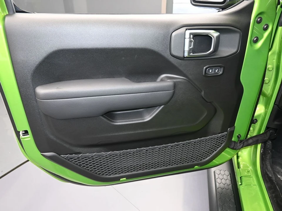 2025 Jeep JL Wrangler - Image 12 of 12