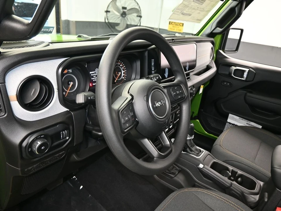 2025 Jeep JL Wrangler - Image 10 of 12