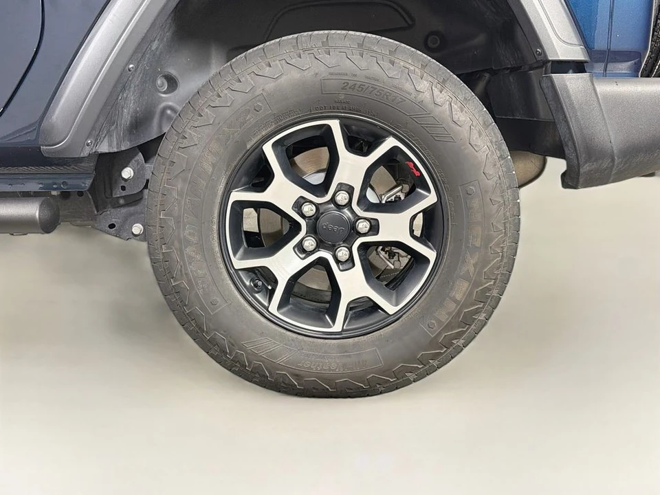 2025 Jeep JL Wrangler - Image 31 of 31