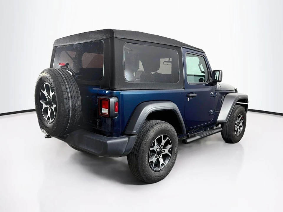 2025 Jeep JL Wrangler - Image 7 of 31
