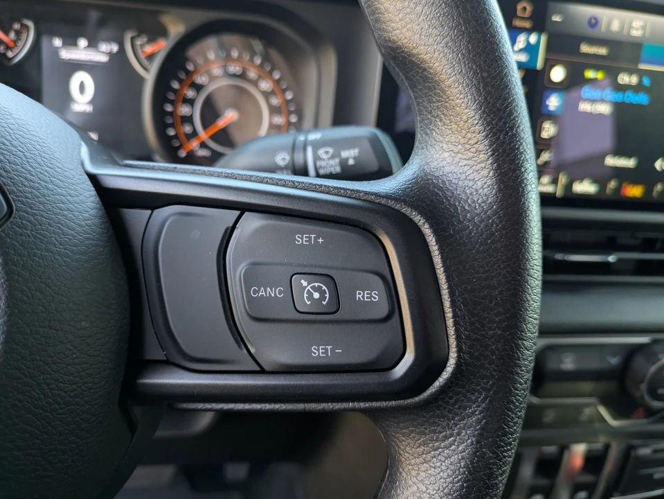 2025 Jeep JL Wrangler - Image 19 of 21