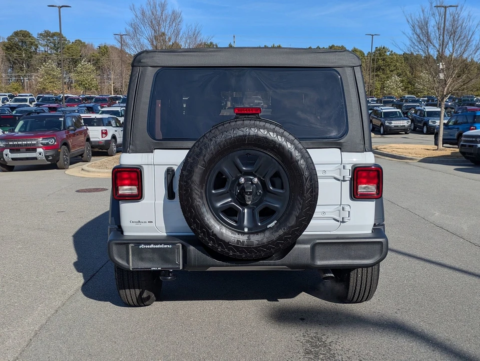 2025 Jeep JL Wrangler - Image 5 of 21