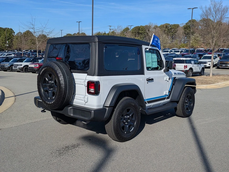 2025 Jeep JL Wrangler - Image 4 of 21