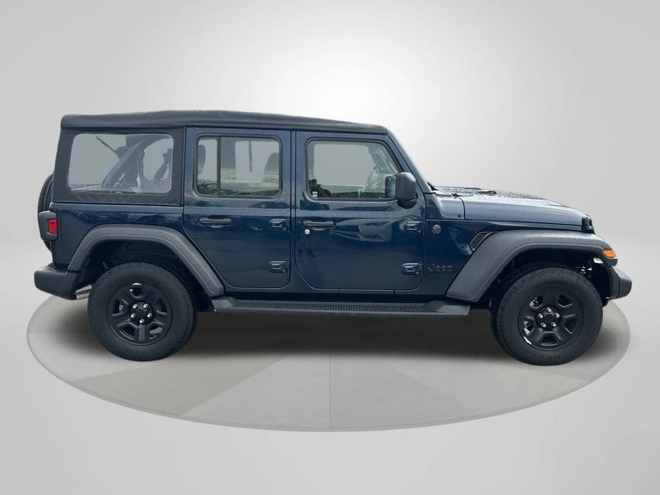 2025 Jeep JL Wrangler - Image 8 of 12