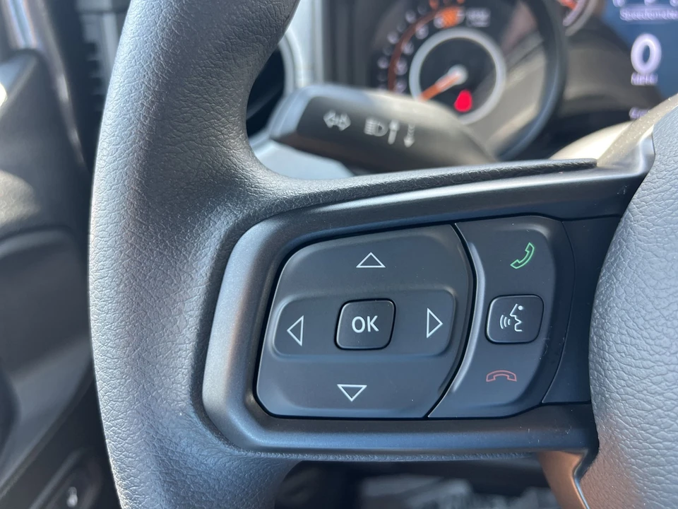 2025 Jeep JL Wrangler - Image 19 of 21