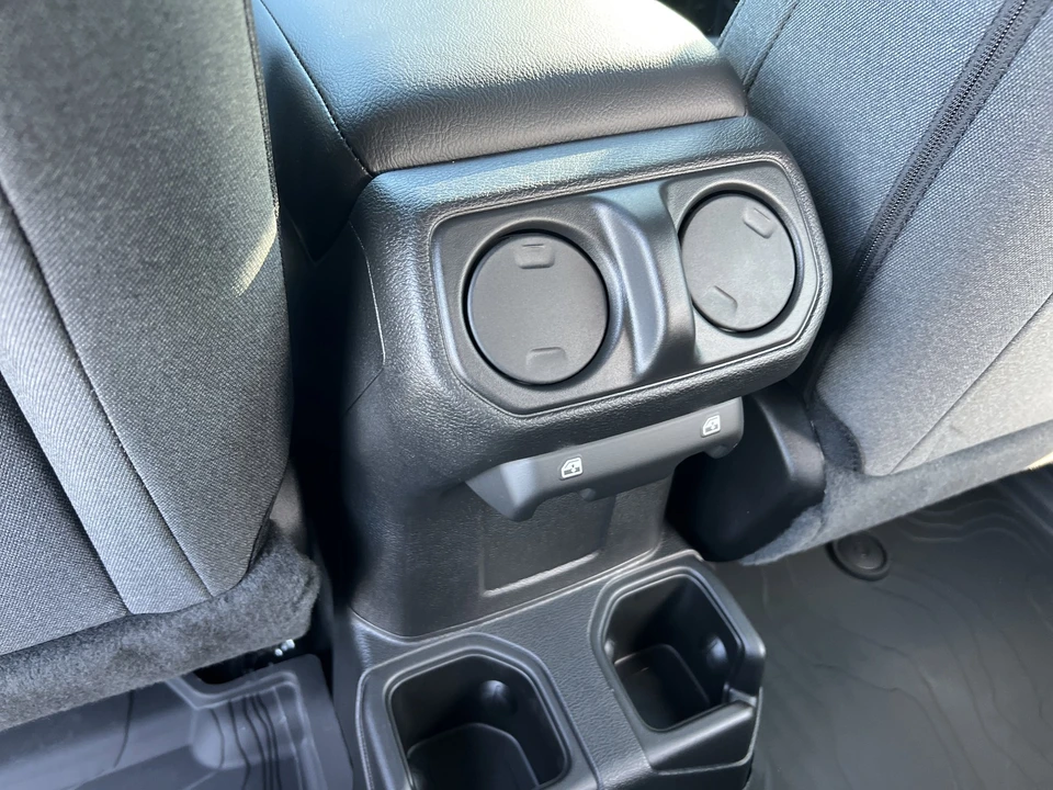 2025 Jeep JL Wrangler - Image 10 of 23