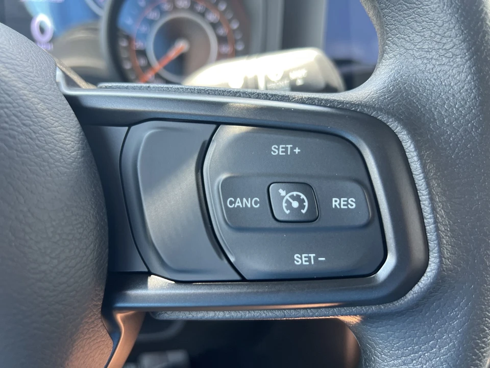2025 Jeep JL Wrangler - Image 18 of 21