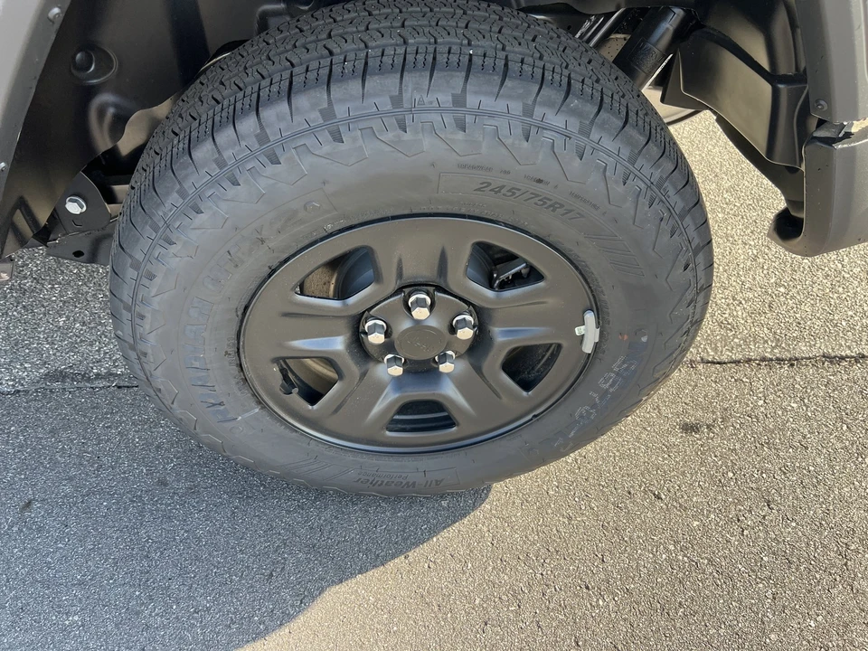 2025 Jeep JL Wrangler - Image 8 of 23