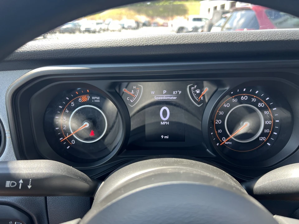 2025 Jeep JL Wrangler - Image 17 of 21