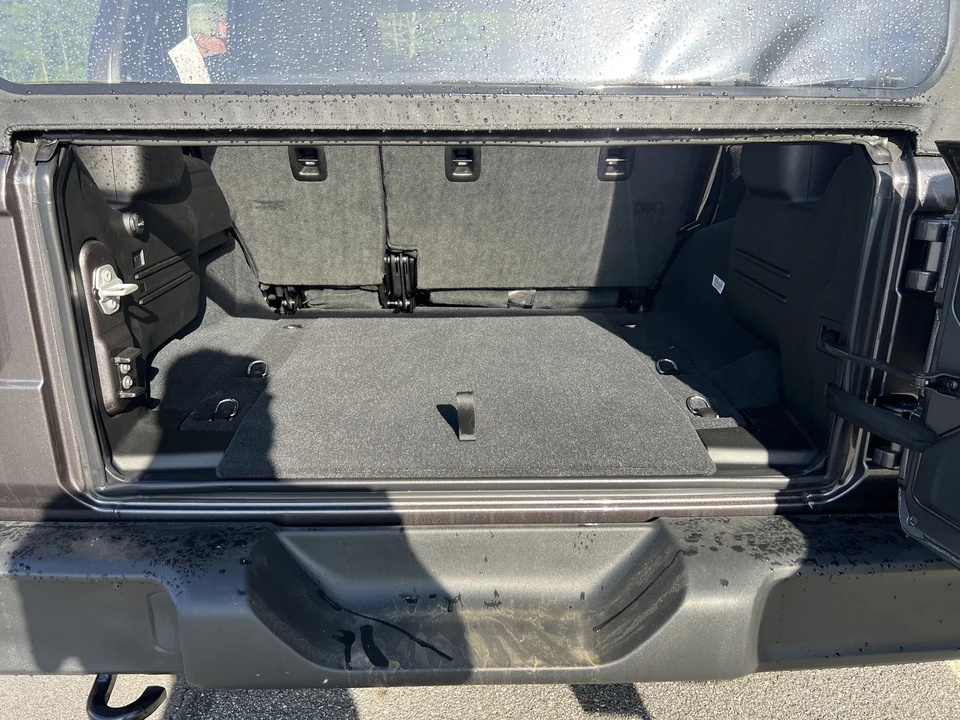 2025 Jeep JL Wrangler - Image 7 of 23