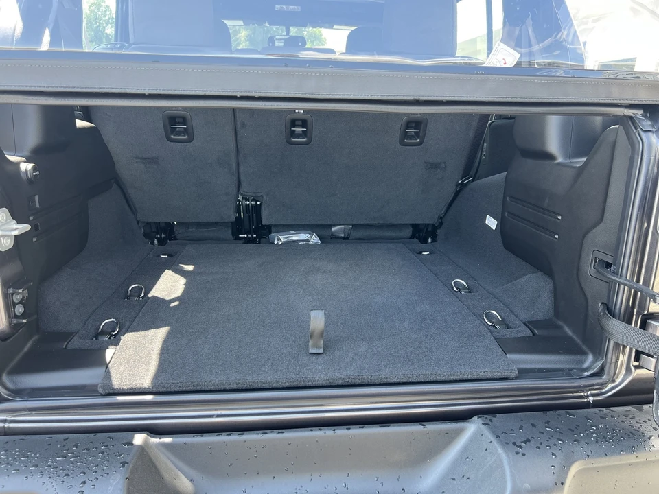 2025 Jeep JL Wrangler - Image 7 of 21