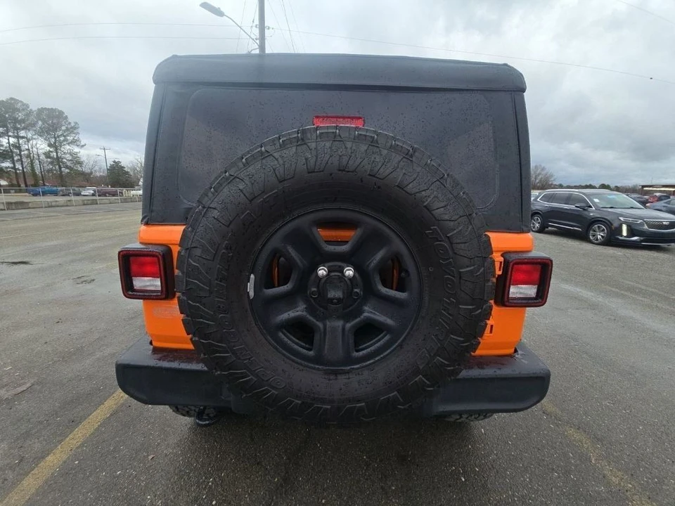 2025 Jeep JL Wrangler - Image 5 of 21