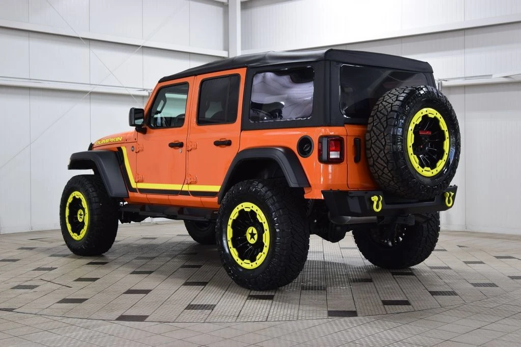2025 Jeep JL Wrangler - Image 5 of 31