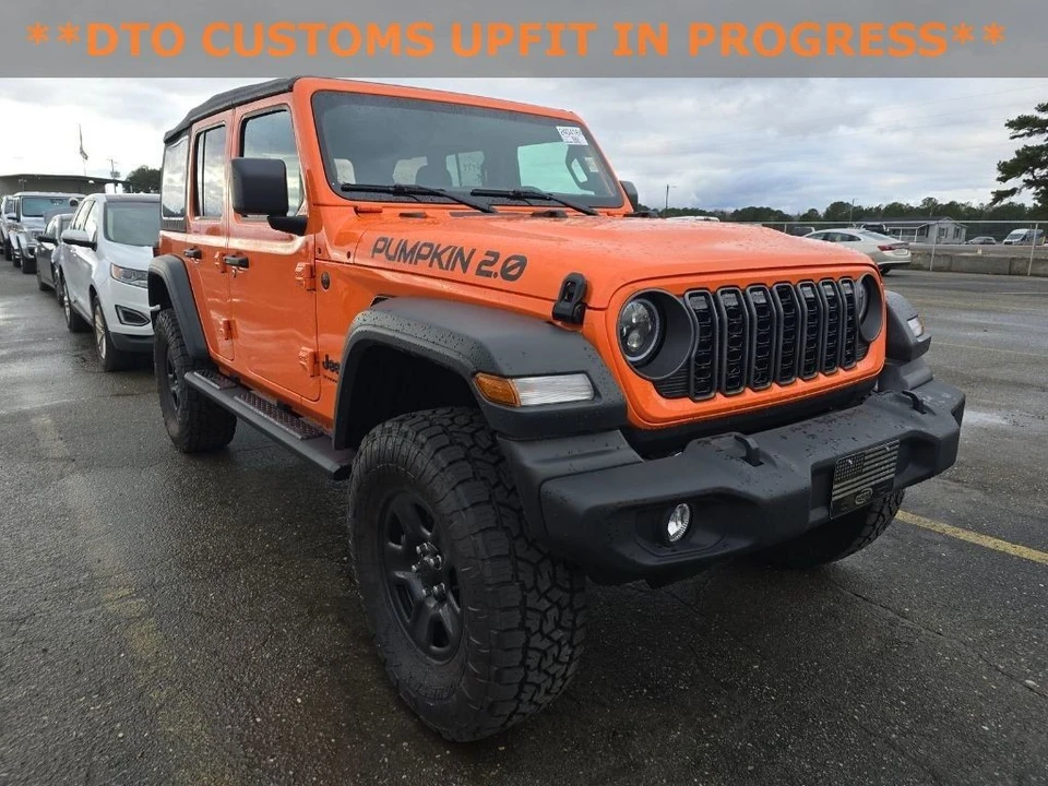 2025 Jeep JL Wrangler - Image 15 of 21