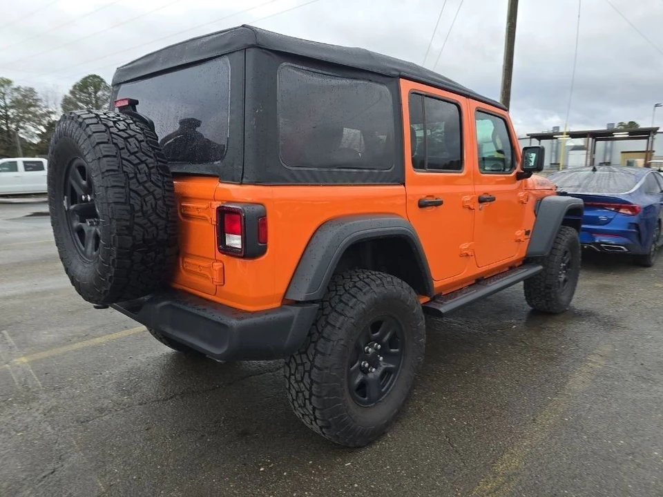 2025 Jeep JL Wrangler - Image 20 of 21