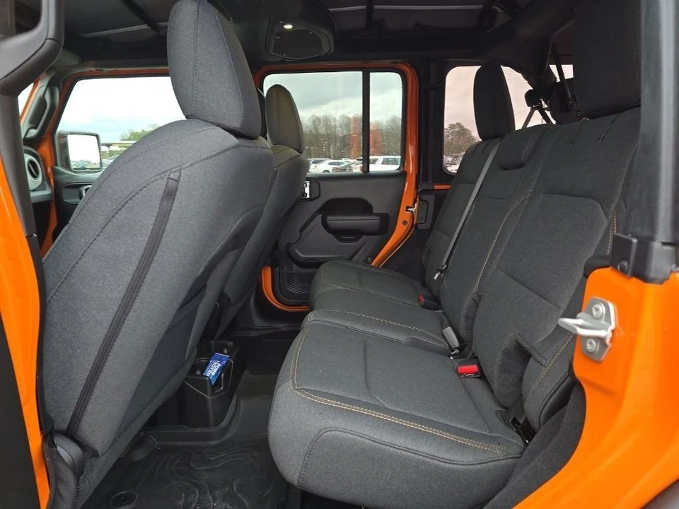 2025 Jeep JL Wrangler - Image 9 of 21