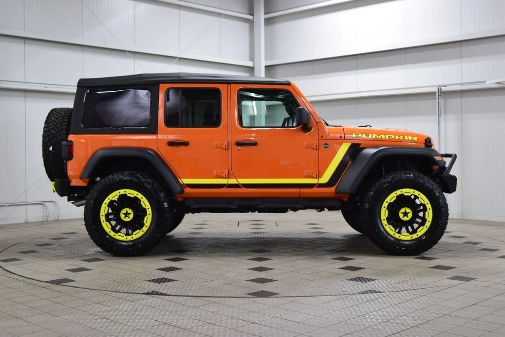 2025 Jeep JL Wrangler - Image 8 of 31
