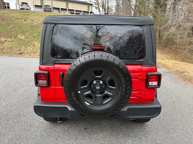 2025 Jeep JL Wrangler - Image 7 of 12