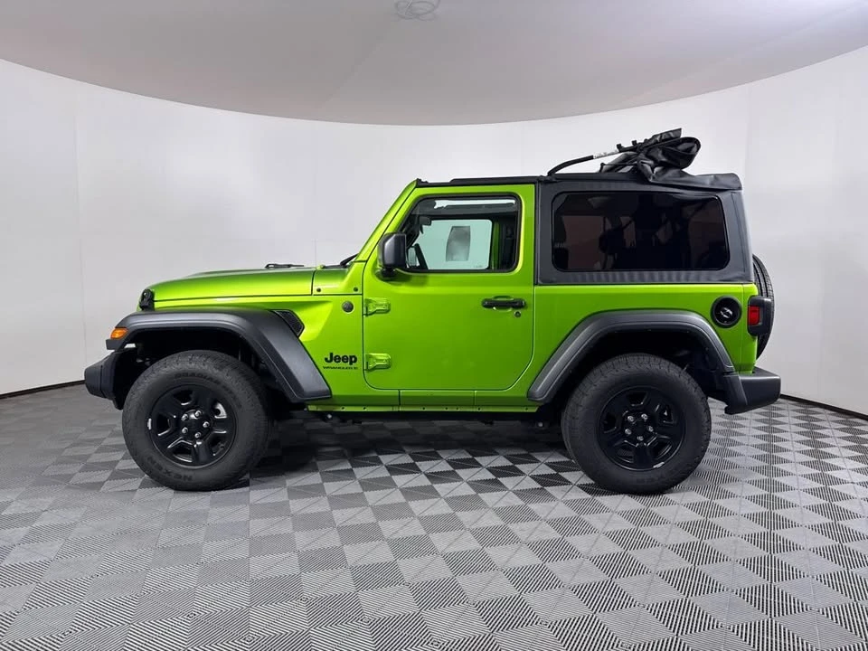 2025 Jeep JL Wrangler - Image 5 of 9