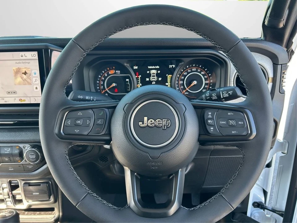 2025 Jeep JL Wrangler - Image 21 of 21