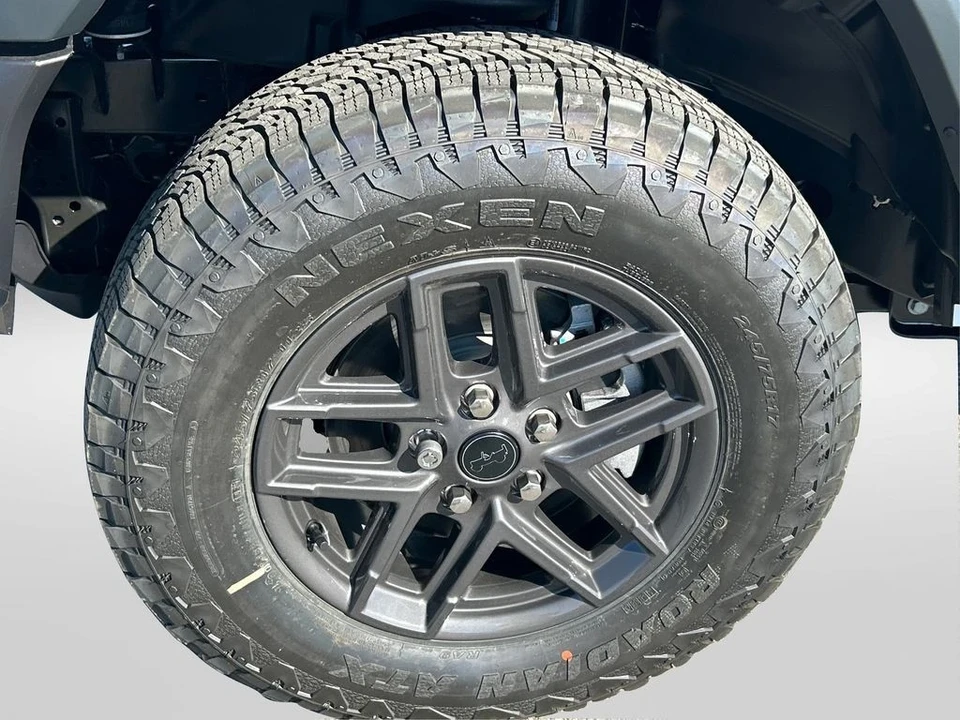 2025 Jeep JL Wrangler - Image 13 of 21
