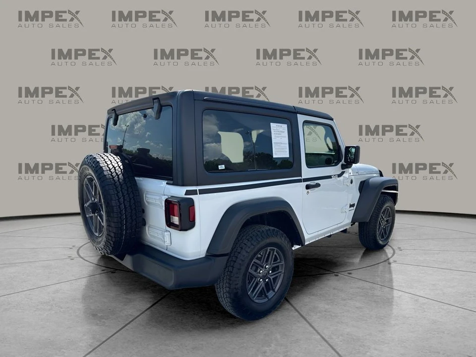 2025 Jeep JL Wrangler - Image 5 of 31